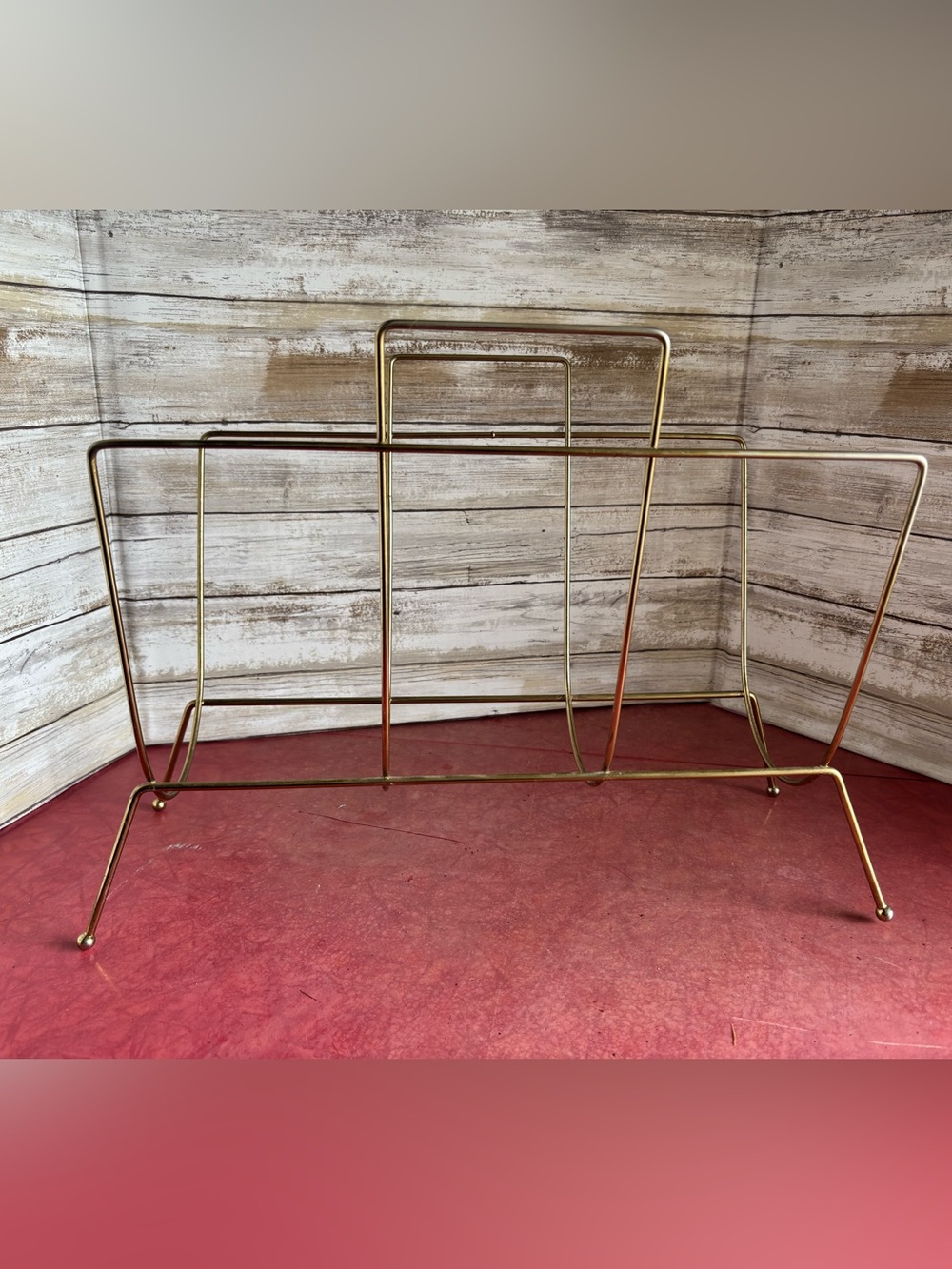 Vintage metal MCM magazine/blanket rack